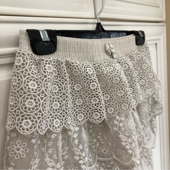 Zara girls lace lined skirt - Picture 3 of 7